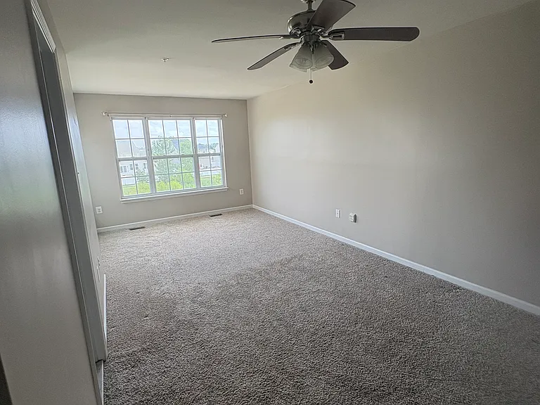 8507 Stansbury Lake Dr — Photo 11