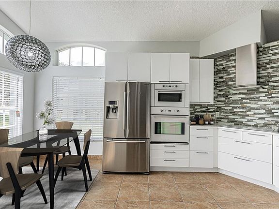 5th image of 1507 Wood Violet Dr