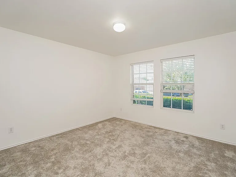 5328 Lava Rock Dr — Photo 14