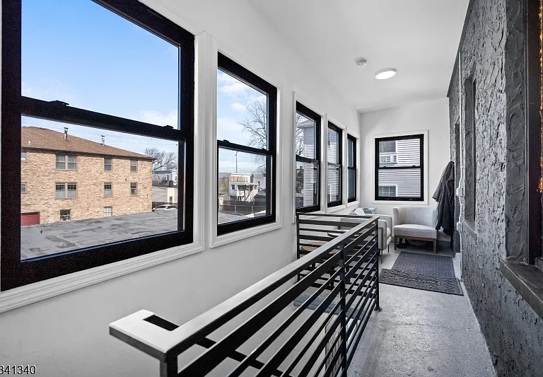 31 Heckel St #2 — Photo 3