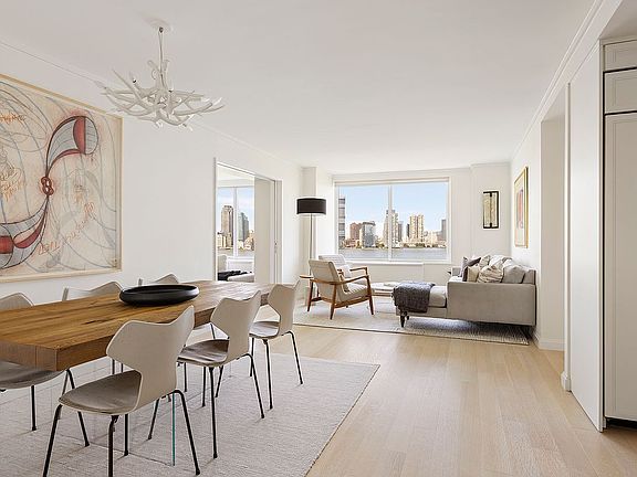 5th image of 212 Warren St APT 11E