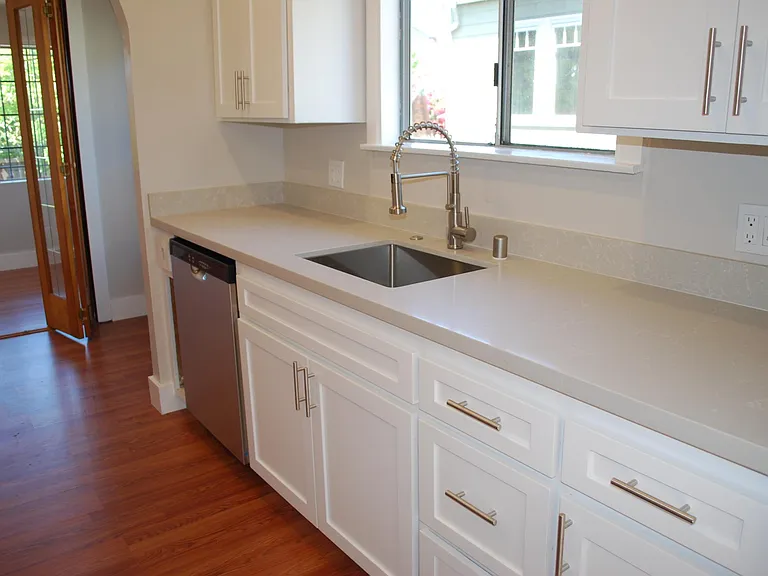 Kitchen (stainless steel appliances and quartz countertops)