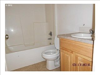 5th image of 5812 NE 135th Ave