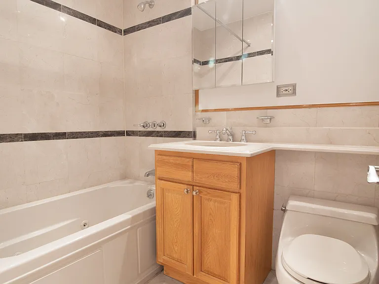 145 W 58th St #9H — Photo 7