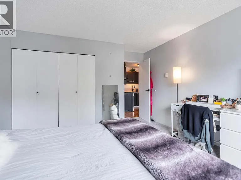 2055 Suffolk Ave #30 — Photo 19