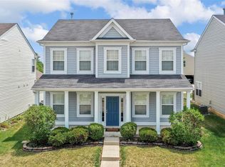 2004 Village Glen Dr, Wentzville, MO 63385