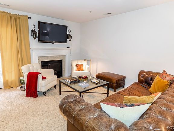 4th image of 224 Siena Ln