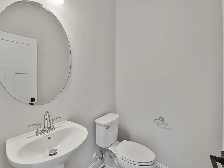 1320 Laconia Ln — Photo 10