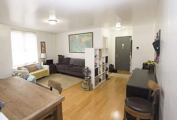 Rented by Jonis Realty | media 1