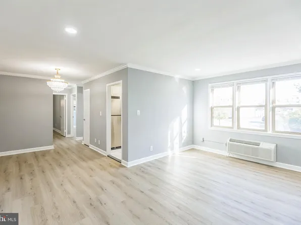 2030 N Woodrow St APT 4, Arlington, VA 22207