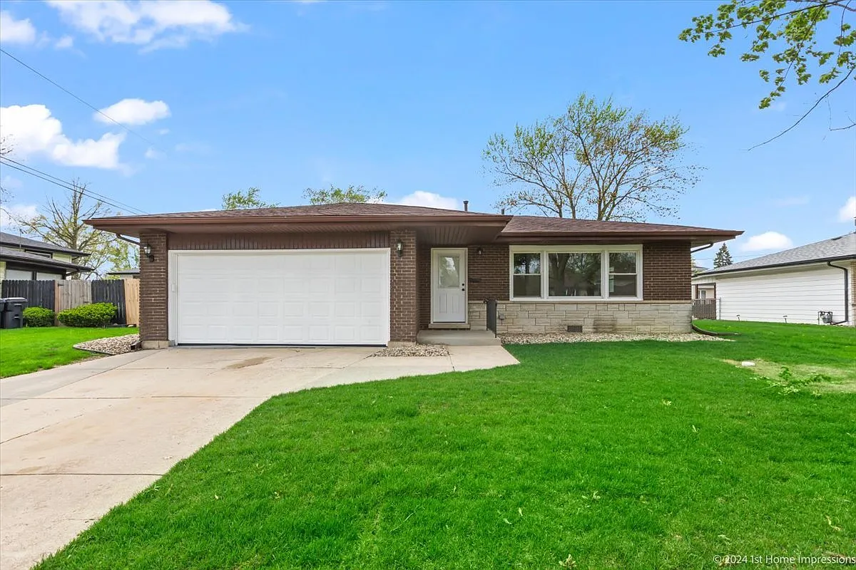 16834 Louis Ct photo 1