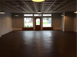 15 E Church St, Kilmarnock, VA 22482