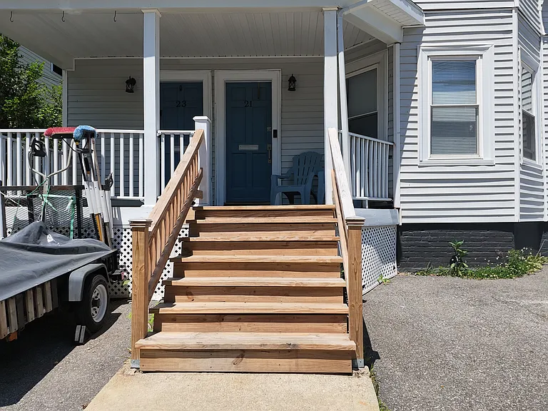 21 Waverly St #1 — Photo 2
