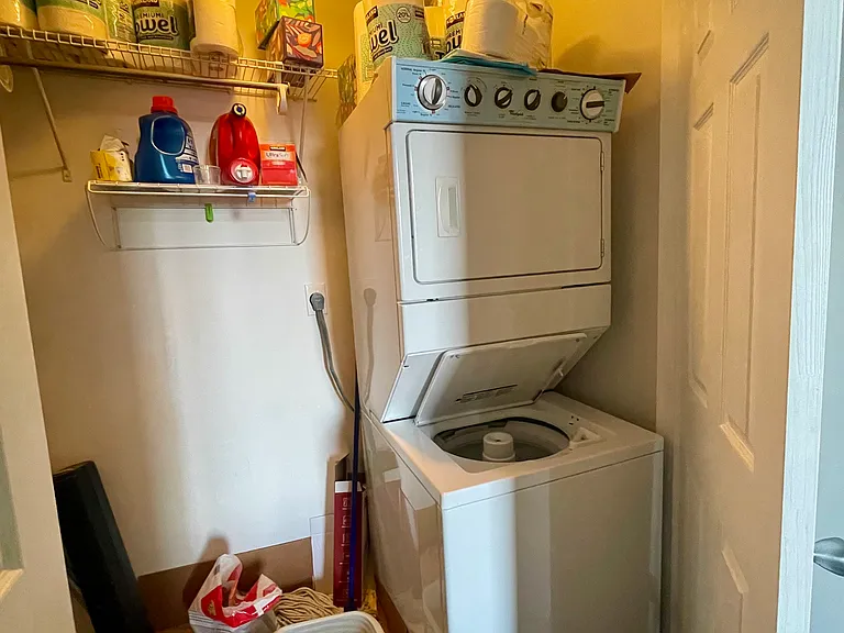 1033 Chestnut St #6 — Photo 5
