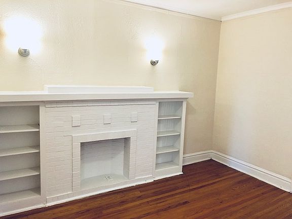 2nd image of 4418 N St Louis Ave APT 3A