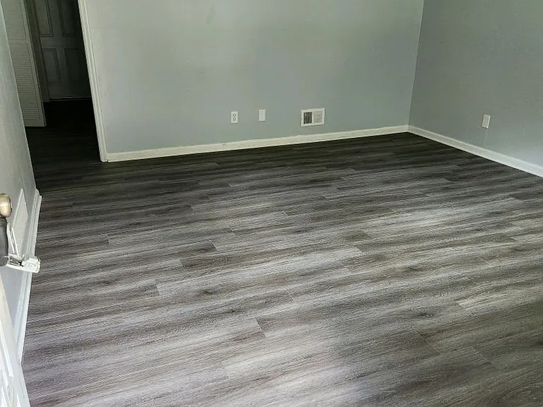 2218 Apple Valley Rd — Photo 10