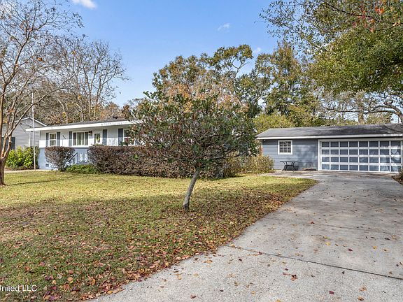 2nd image of 3011 Criswell Ave