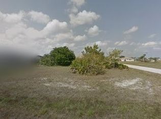 1511 NE 18th St, Cape Coral, FL 33909