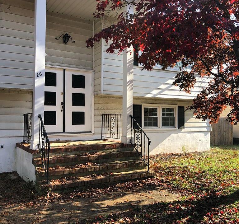 1st image of 26 Shady Nook Dr