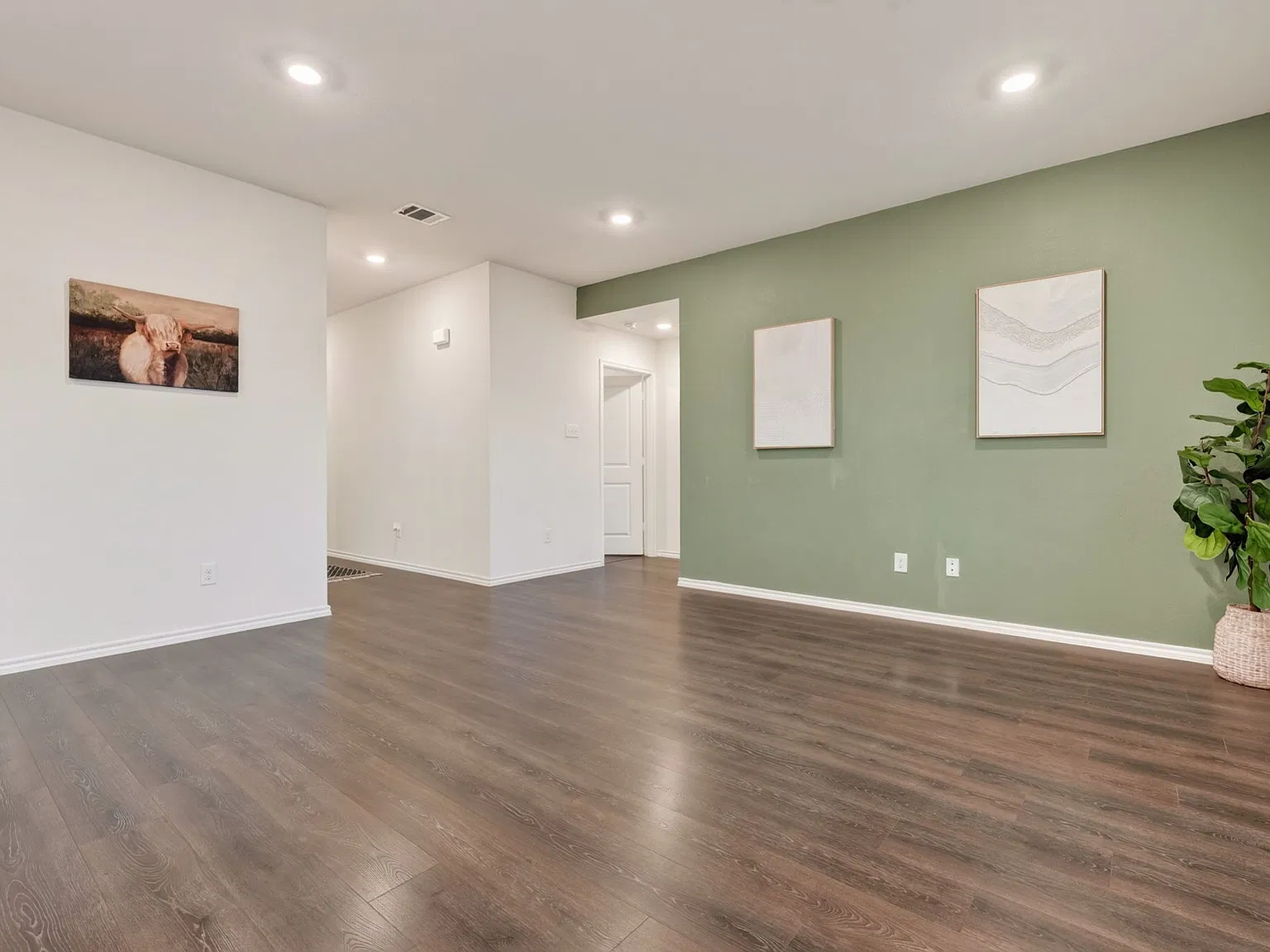 3 bed, 1450 sqft, $1,850 — Photo 3