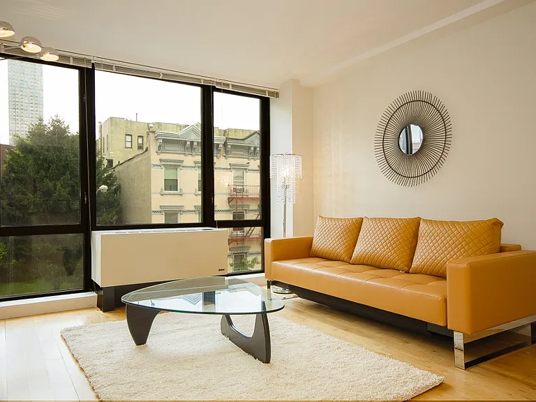 1595 Lexington Ave #3B — Photo 2