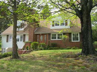 365 Old Tote Rd, Mountainside, NJ 07092