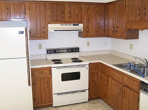 2nd image of 645 N 5th St