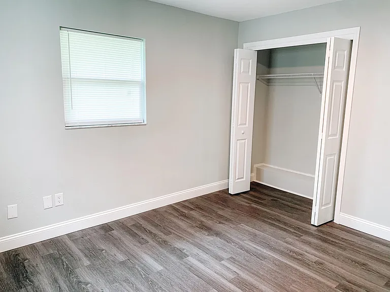 37746 McMinn Ave — Photo 8