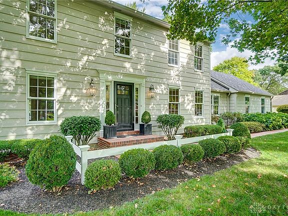 3rd image of 6749 Swissway Dr