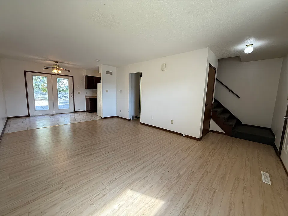 340 E McKinley Ave