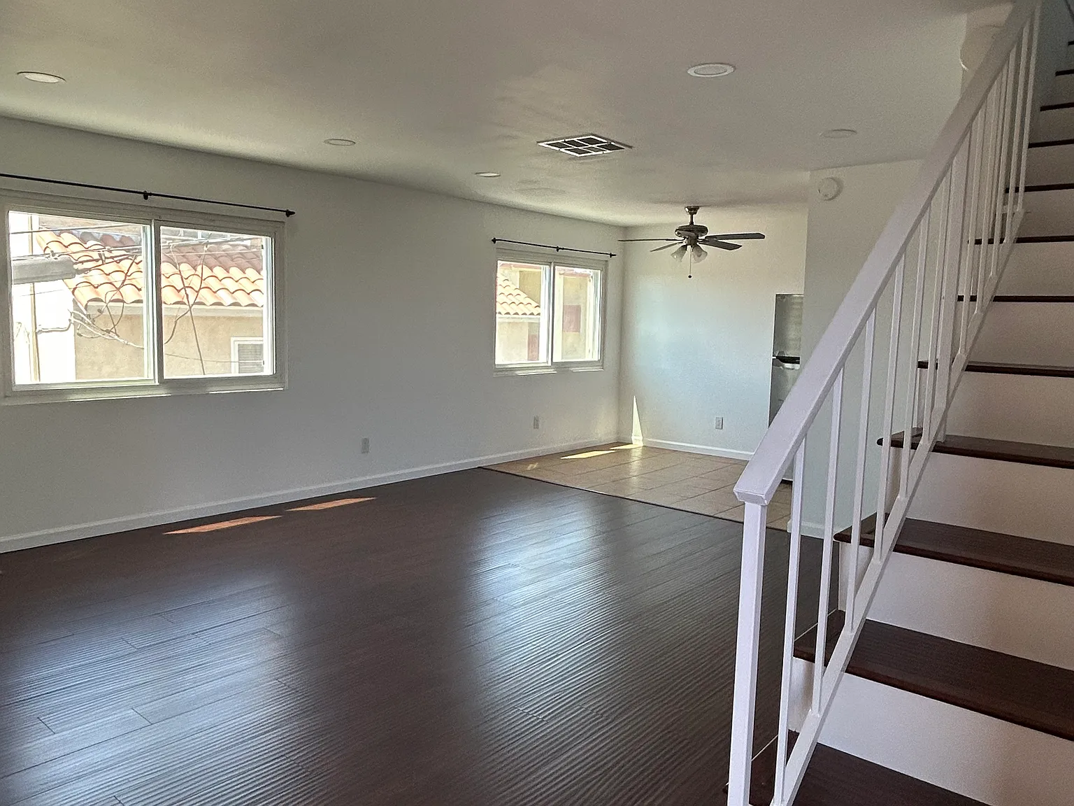 2 bed, 1.5 bath, 900 sqft, $3,200 — Photo 2