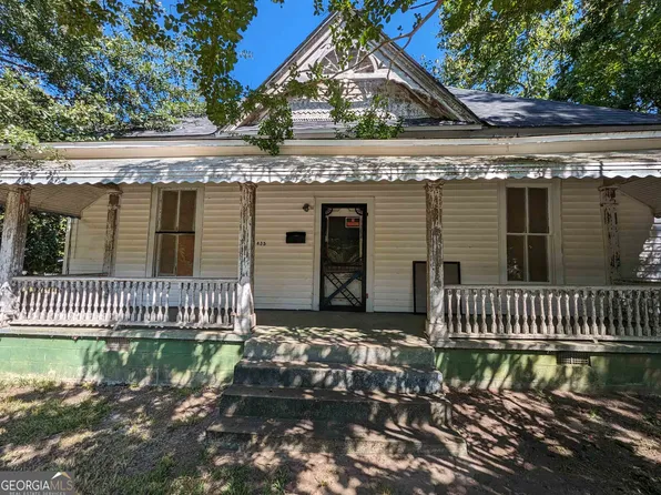 435 Elm St, Barnesville, GA 30204