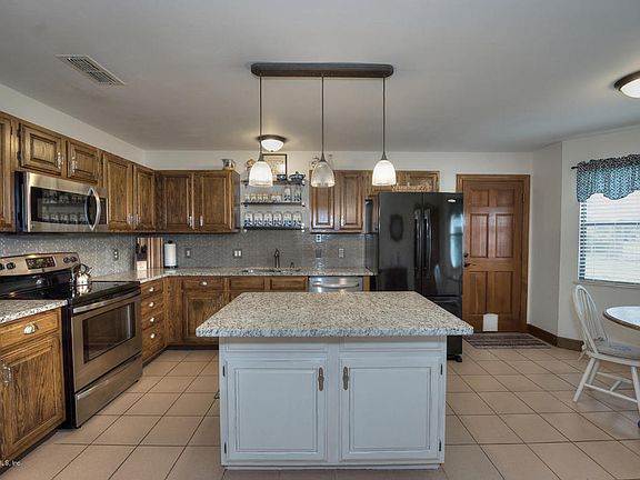 4th image of 1751 Mossy Cypress Ln