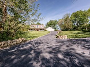 1339 Springvalley Rd, Troy, IL 62294