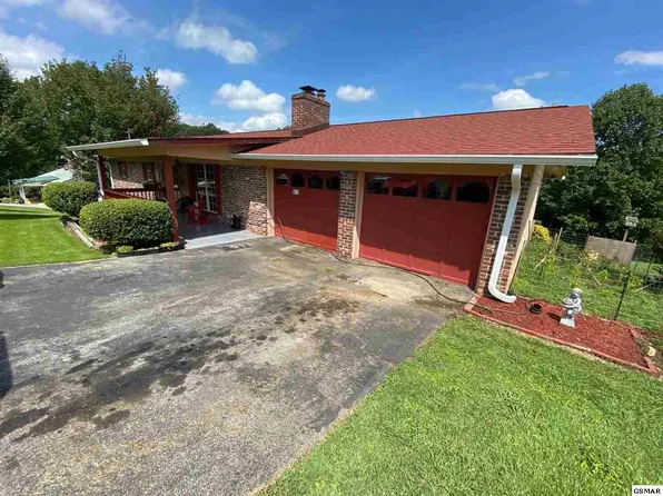 566 Allyson Dr, Kodak, TN 37764