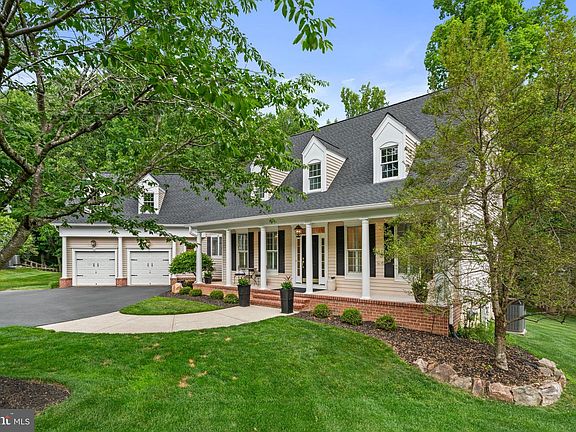 3rd image of 12319 Fawn River Way