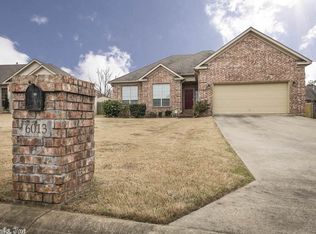6013 Base Meadows Dr, Jacksonville, AR 72076