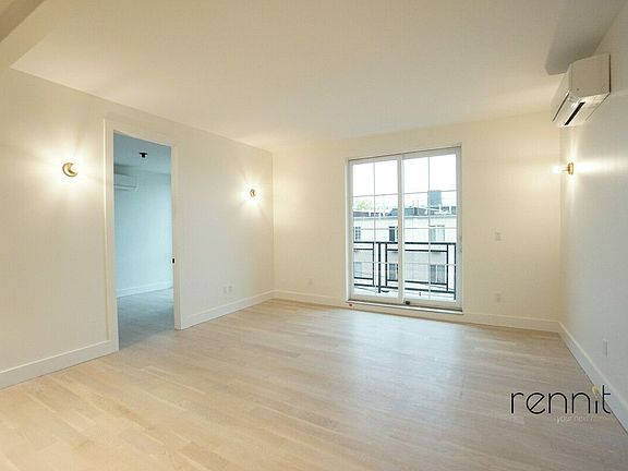 2nd image of 933 Rogers Ave #3F