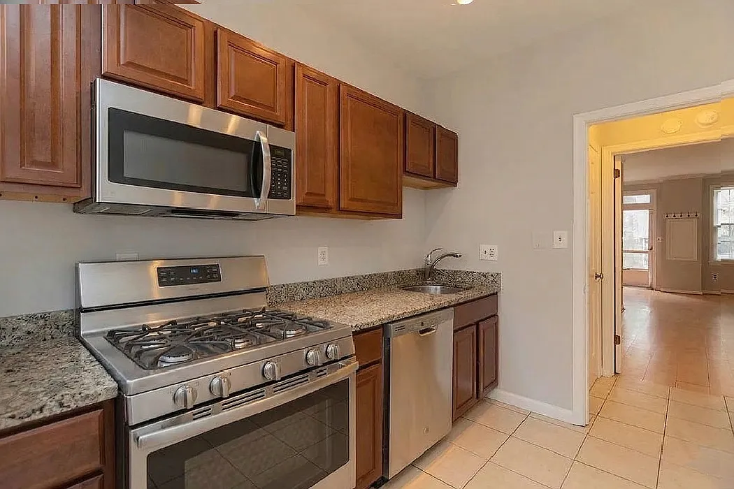 Building Photo - 955 25th St NW