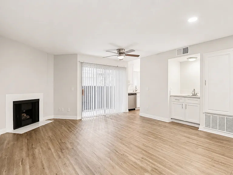 14056 Valleyheart Dr. — Photo 43
