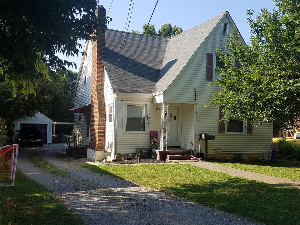 1st image of 319 Whittaker Ave NE