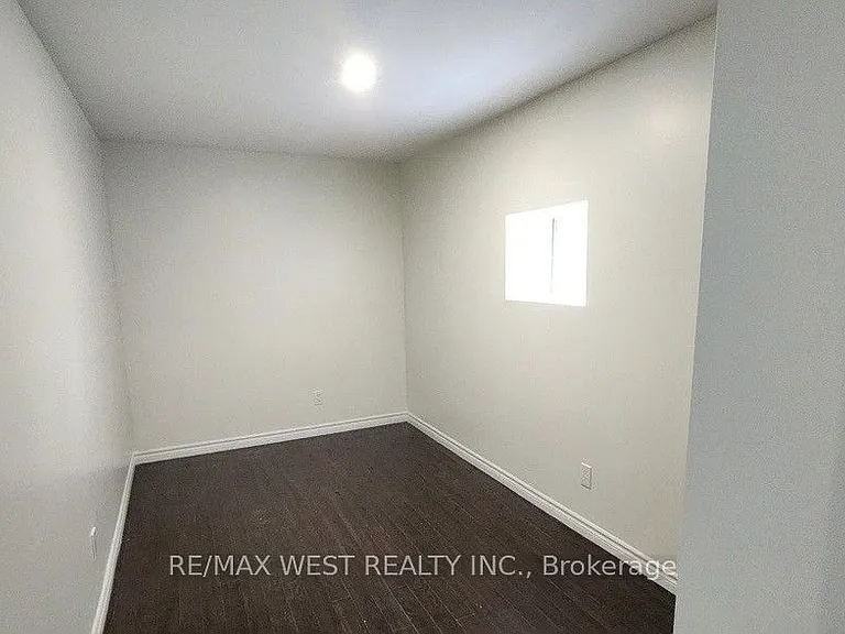 645 Townline Rd N #3 — Photo 4