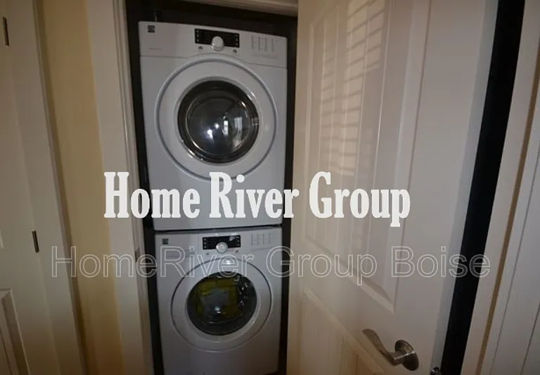 9125 W Brogan Dr — Photo 16