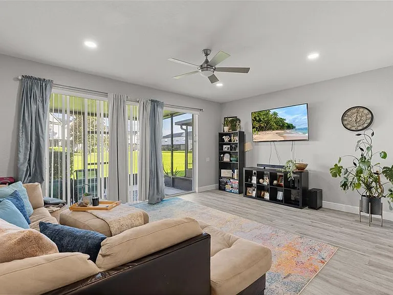 15048 Bellinkoff Ln — Photo 10