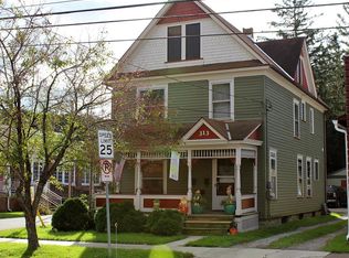 313 8th St, Franklin, PA 16323