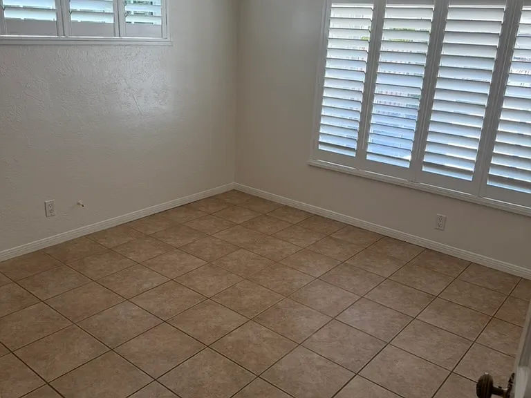 416 Aliso Ave — Photo 30