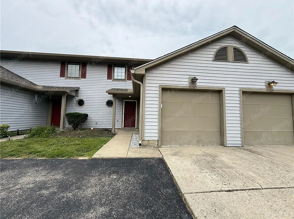 2 bed, 1.5 bath, 1268 sqft, $1,400 — Photo 2