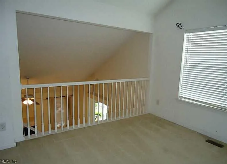 2 bed, 2.0 bath, 1600 sqft, $1,995 — Photo 4