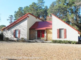 1812 Bryn Mawr Dr, Fayetteville, NC 28304