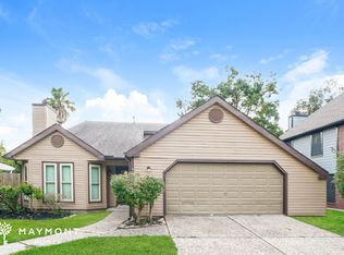 4242 Heathfield Dr, Pasadena, TX 77505